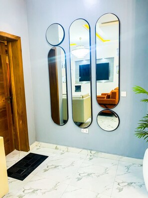 Interior - Impeccable 2-bed Apartment in Lekki With Snooker (Lekki)