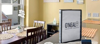 Capitola Village Retreat with Garage!