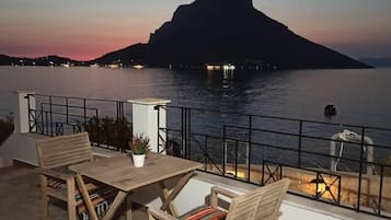 Apartment | Outdoor dining