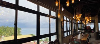 Aqua Frontier Hotel and Restaurant