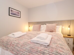 3 quartos, individualmente decorados, individualmente mobiliados