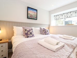 Decoración personalizada, muebles diferentes y wifi gratis