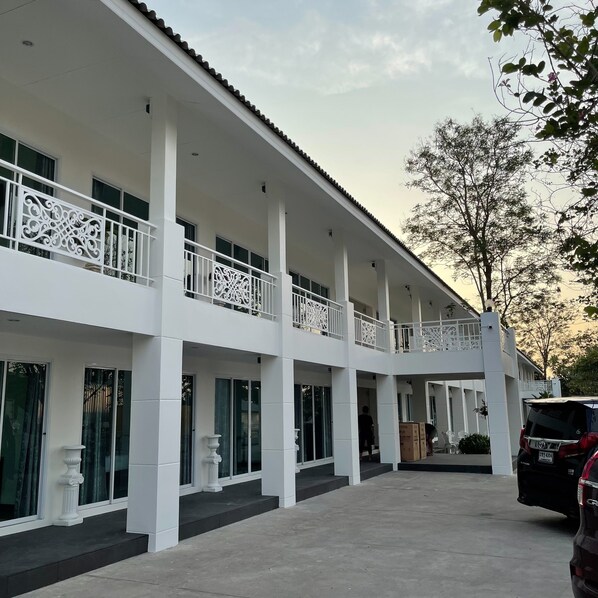 บริเวณภายนอก