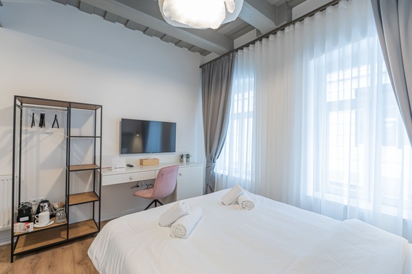 Habitación superior, 1 cama Queen size, para no fumadores, baño privado | Wifi gratis y ropa de cama
