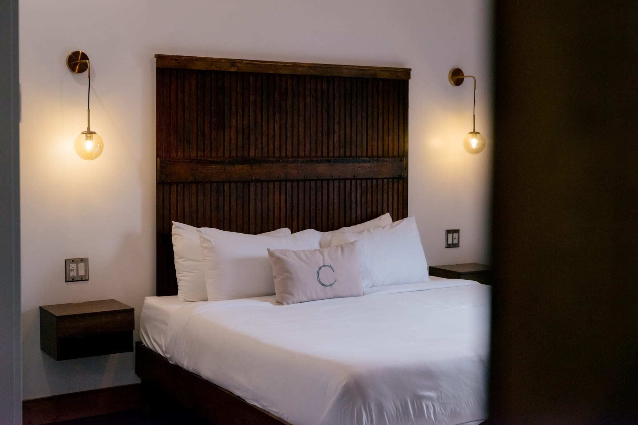 1 bedroom, premium bedding, desk, iron/ironing board