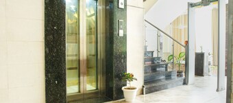 Hotel Dev Residency- Delhi Airport