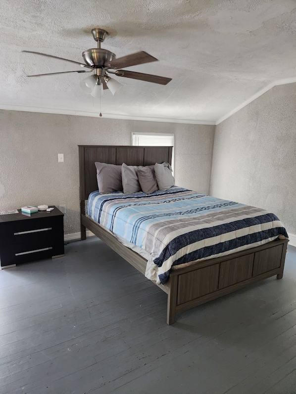 1 habitación, wifi y ropa de cama