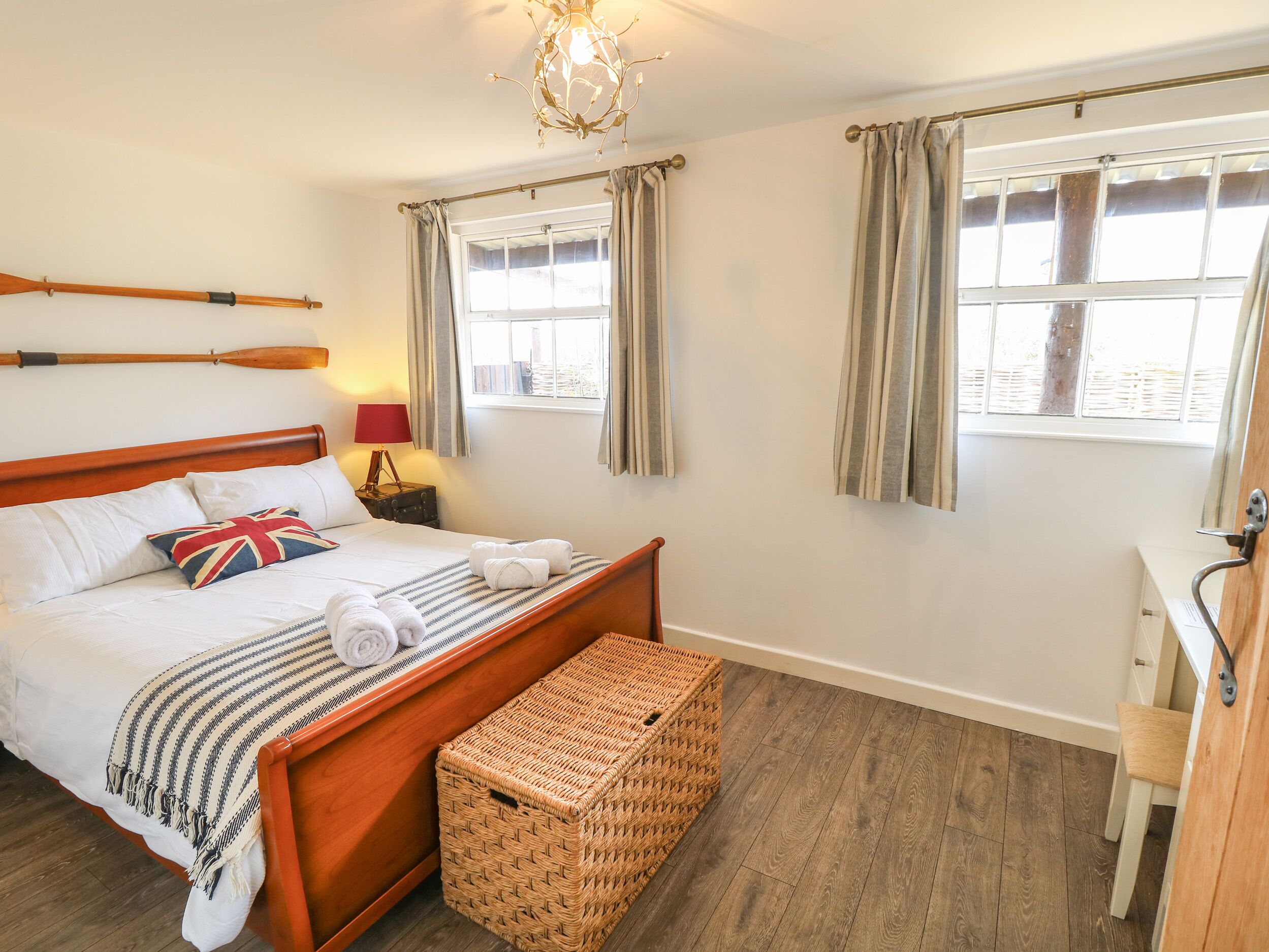 2 bedrooms, individually decorated, individually furnished, free WiFi