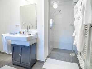 Comfort Room | Bathroom - Schloss Frankenberg (Weigenheim)