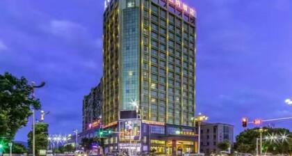 Vienna Hotel (Yongzhou Jianghua)