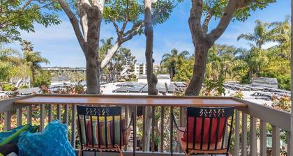 Beachfront Bliss - Stylish Condo, Resort Amenities