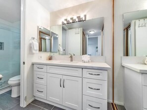 Vasca, asciugacapelli, asciugamani