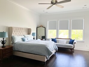 4 bedrooms, in-room safe, iron/ironing board, travel crib