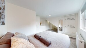 3 bedrooms, WiFi, bed sheets