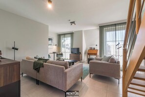 Televisie en een kantoor