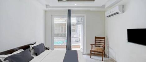 Deluxe Double Room | Frette Italian sheets, premium bedding, down comforters