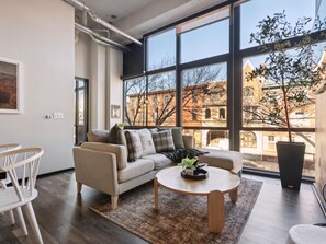 Romantic Apartment | 3 bedrooms, premium bedding, down comforters, memory foam beds