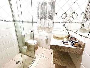 Villa | Bagno | Set di cortesia gratuito, asciugamani