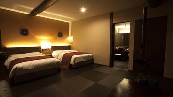 高級雙床房 | 高級寢具、客房內保險箱、書桌、筆電工作空間