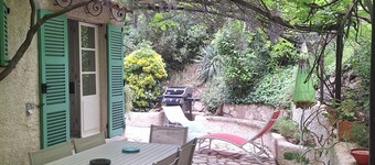 Petite Maison en rez de Chaussée Indépendante et Calme Dans Proptiété Sécurisée