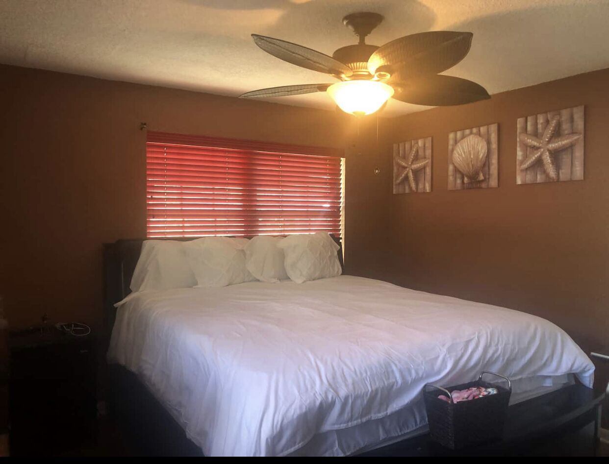 Near JU, Mayo Clinic & Jacksonville Beach