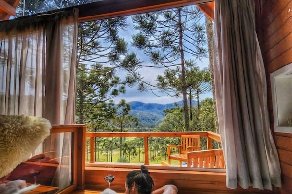 Standard Chalet | Bathroom | Jetted tub, rainfall showerhead, hair dryer, towels