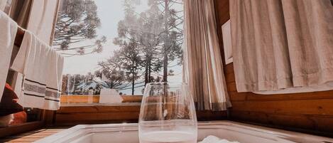 Bañera de hidromasaje privada