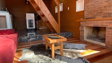 Chalet Standard | Aire de séjour | Téléviseur connecté, foyer, Netflix, services de diffusion en continu