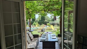 Interior - Large villa with pool (Saint-Drézéry)
