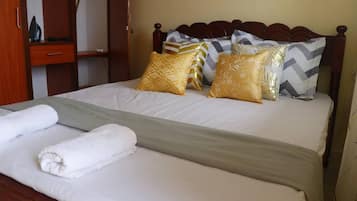 2 bedrooms, WiFi, bed sheets