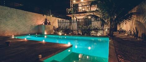 Utomhuspool