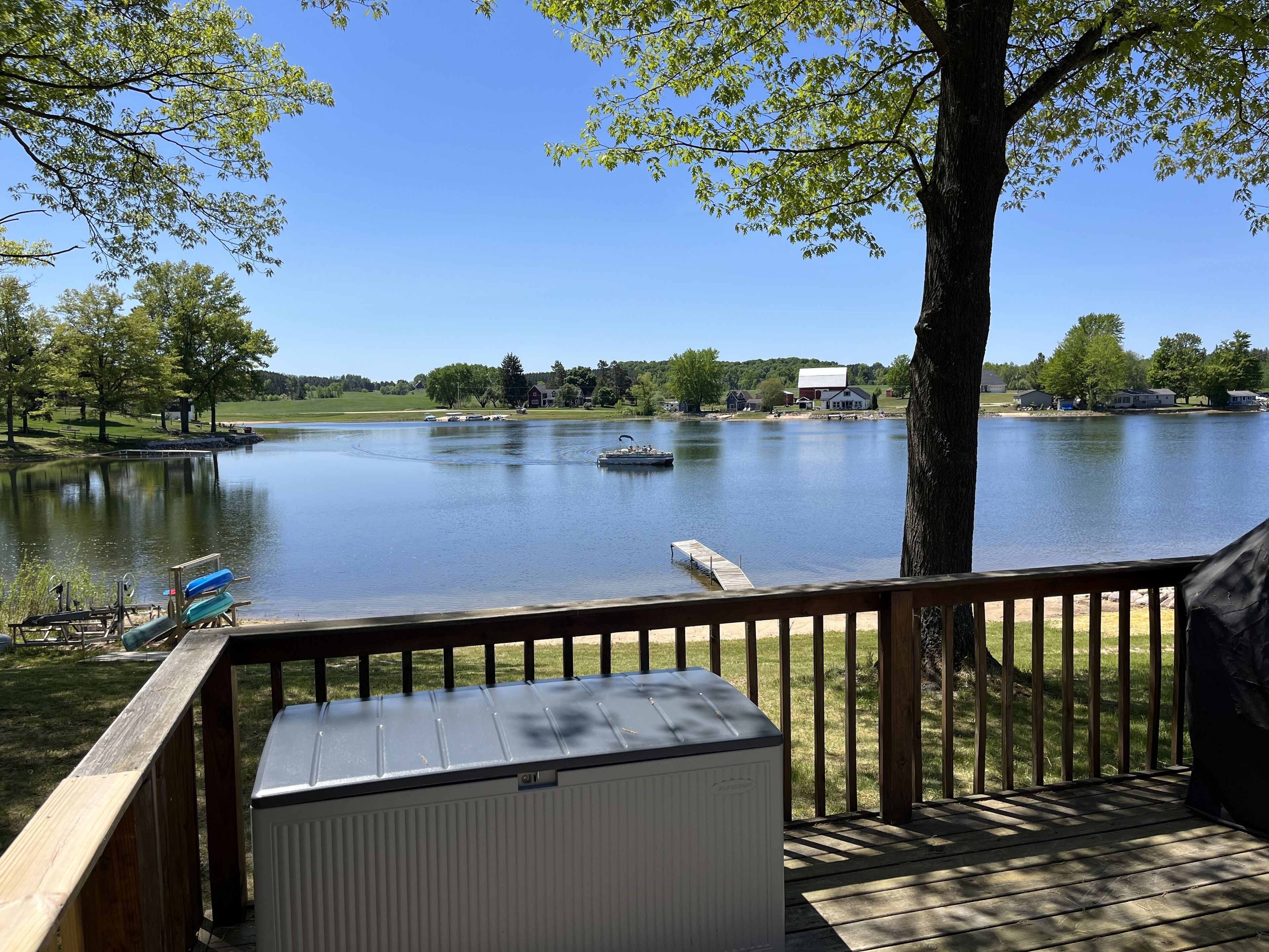 Stone Ledge Lake Living