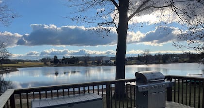 Lakefront Sauna Spa @ Stoneledge Lake Living
