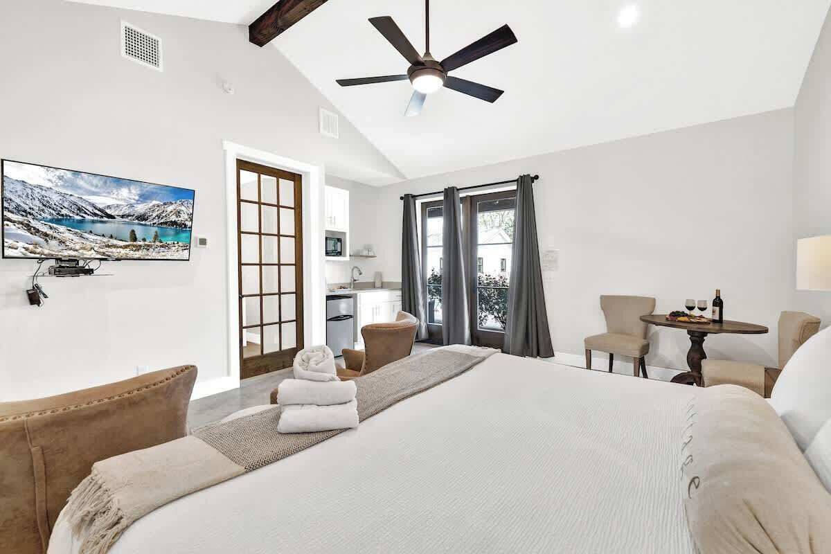 1 bedroom, iron/ironing board, free WiFi, bed sheets