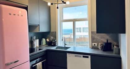 Deluxe Downtown KEF apartment - 5min to Airport 2