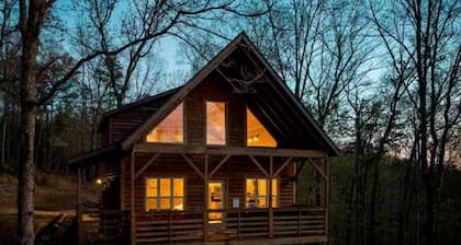 Pet-Friendly Mnt. View Cabin Near River w/ Fire Pit + Hot Tub Sleeps 10