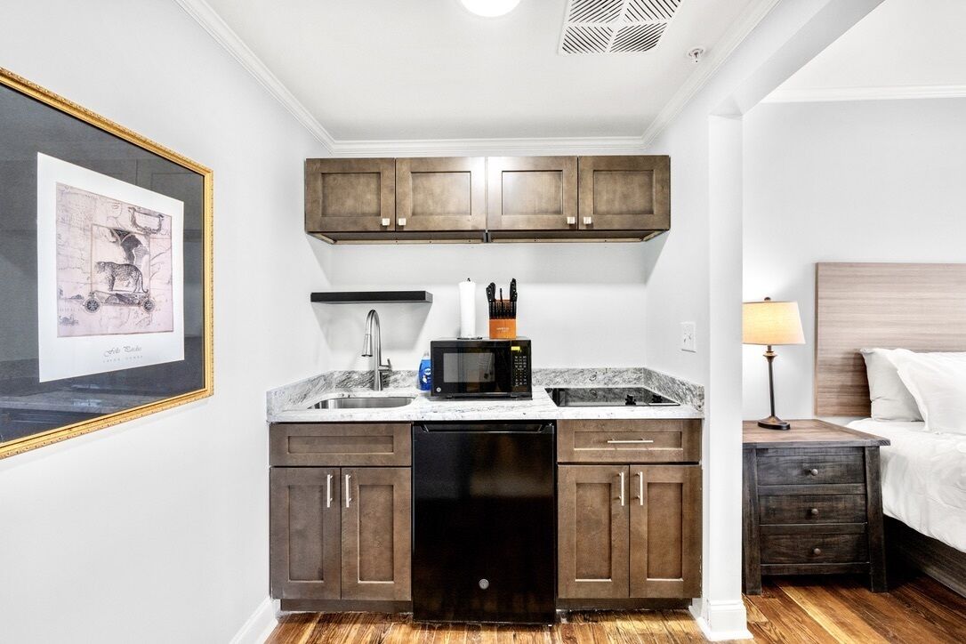 Private Studio Getaway in the Heart of Downtown!