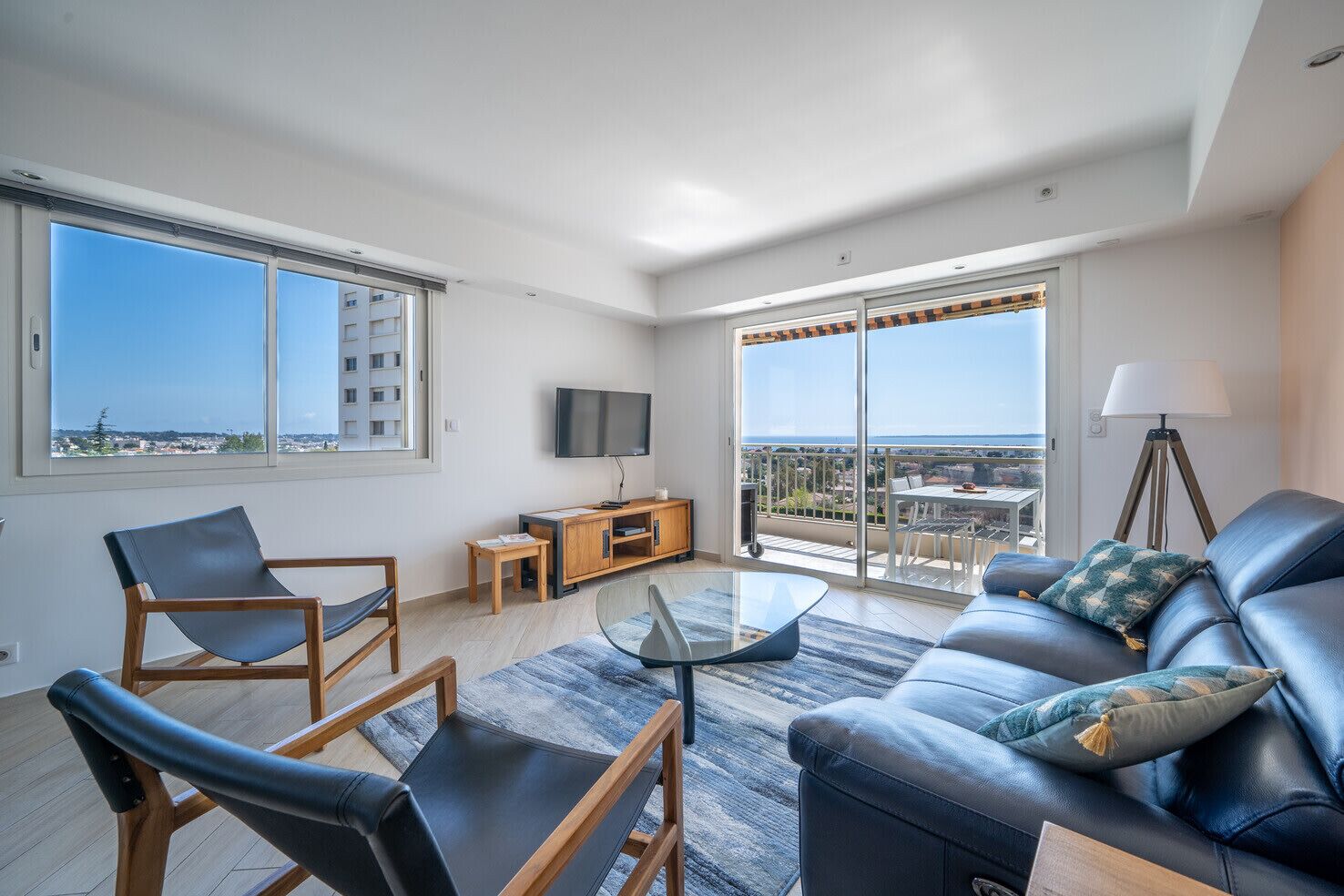 Cocoon design sea view and pool