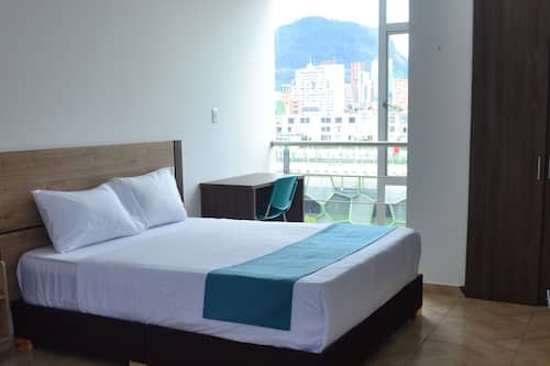 Edredón, camas con pillow-top y escritorio
