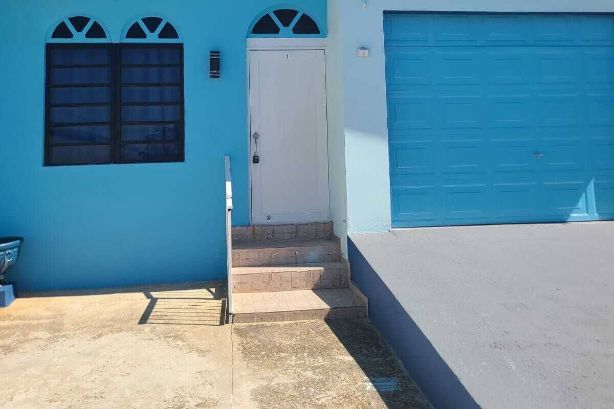 3 bedrooms, Egyptian cotton sheets, premium bedding, free WiFi