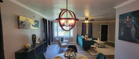 TV connectée, baby-foot, table de tennis de table