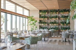 Restaurant - Grand Velas Boutique Hotel - Adults Only - All Inclusive (Cabo San Lucas)