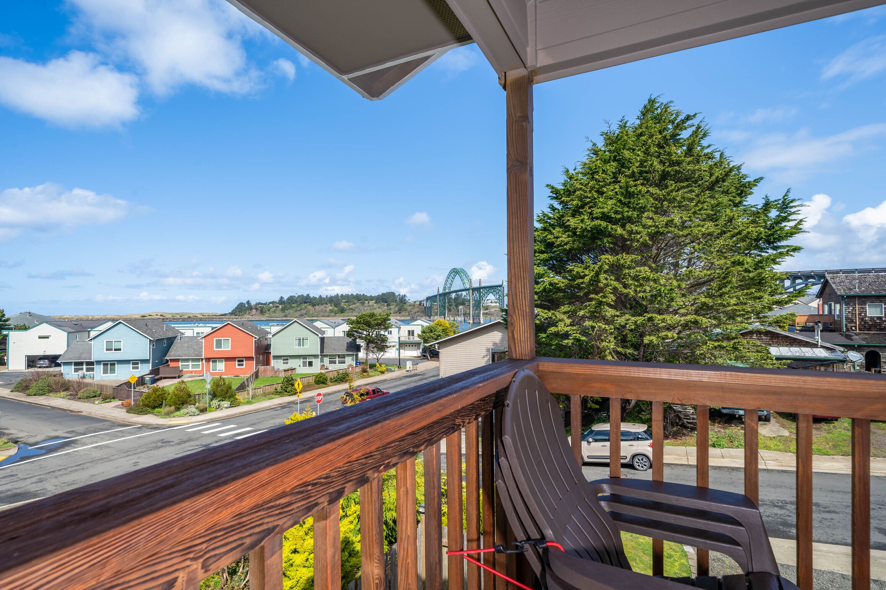 Luxury 3 Bedroom Home just south of the Yaquina Bay Bridge.