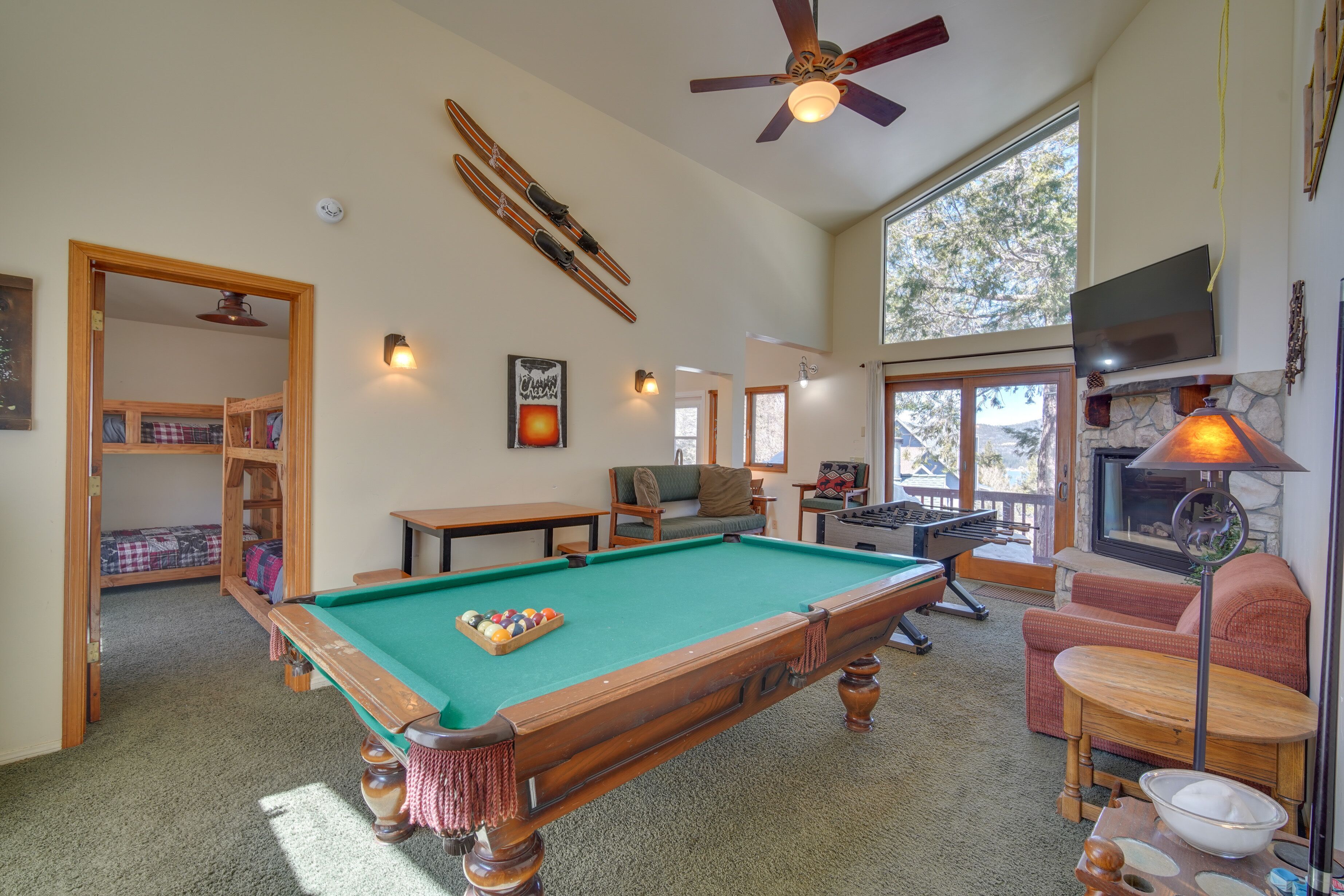 Spacious Big Bear Cabin Rental - 1 Mi to Lake!