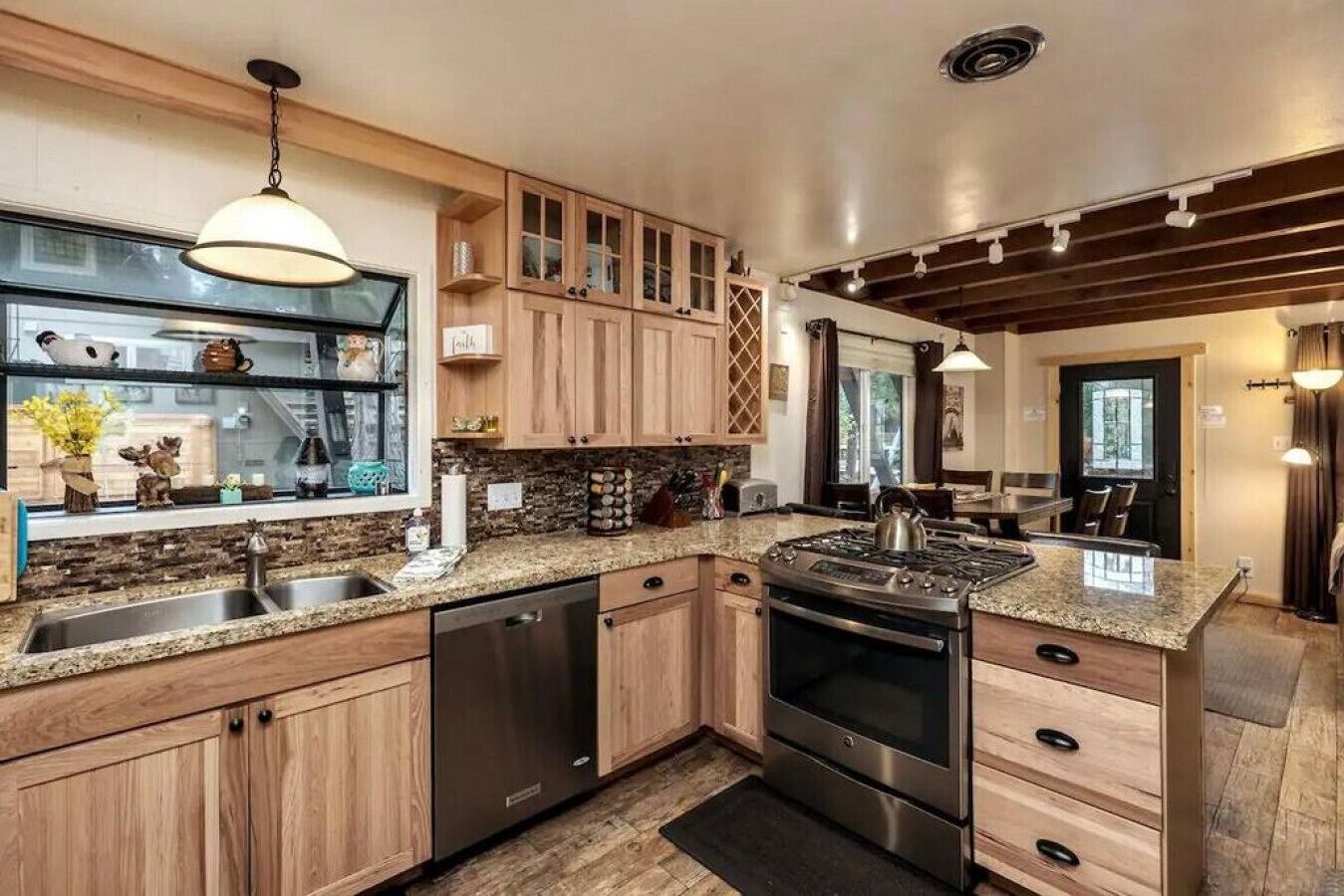 Tahoe Tyme Cabin Walking Distance to town