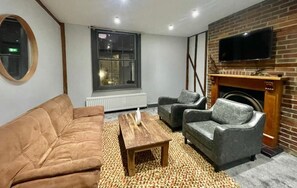 Living area - Gorgeous Hasting House (Hastings)