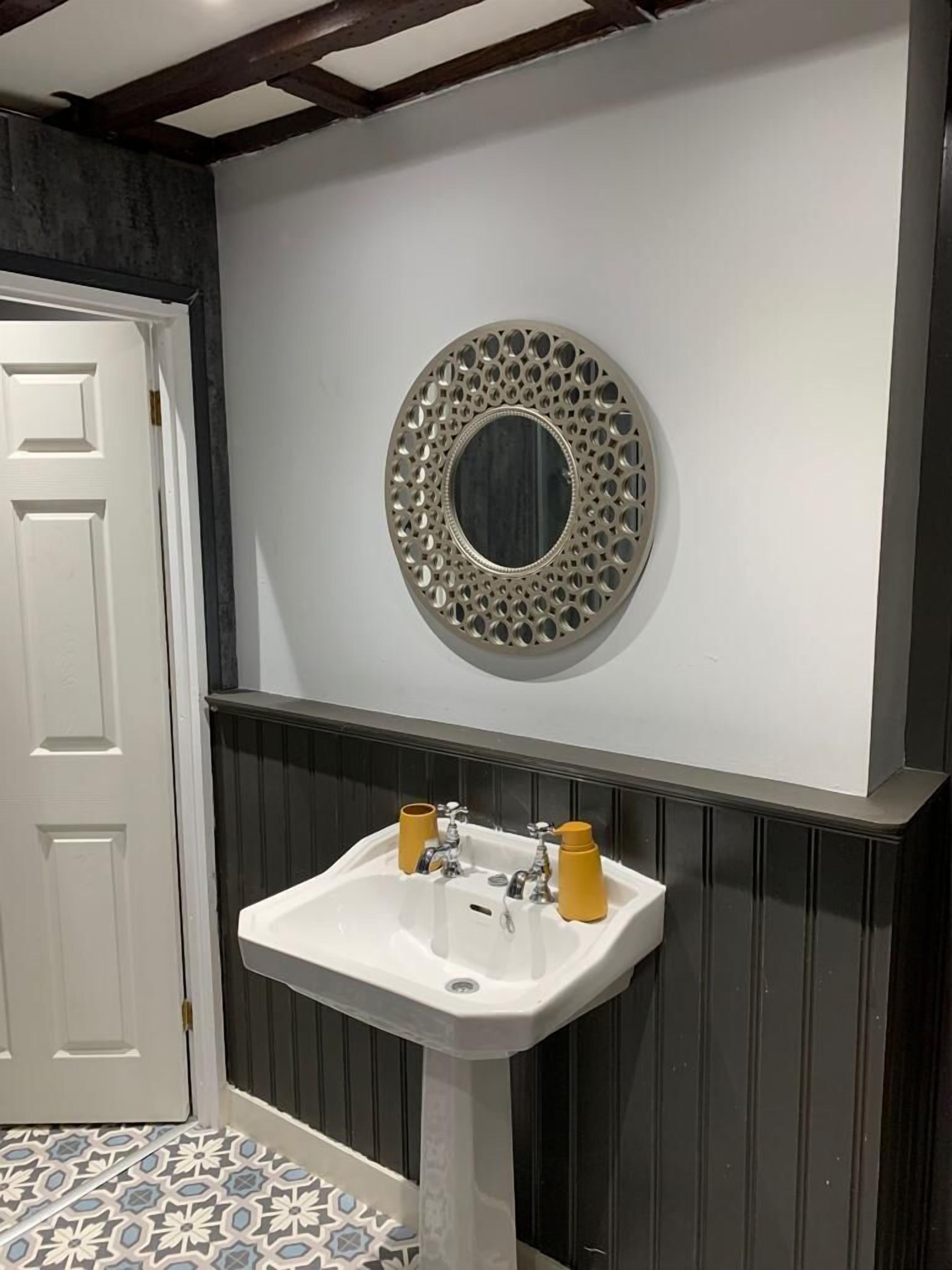 Deluxe House | Bathroom