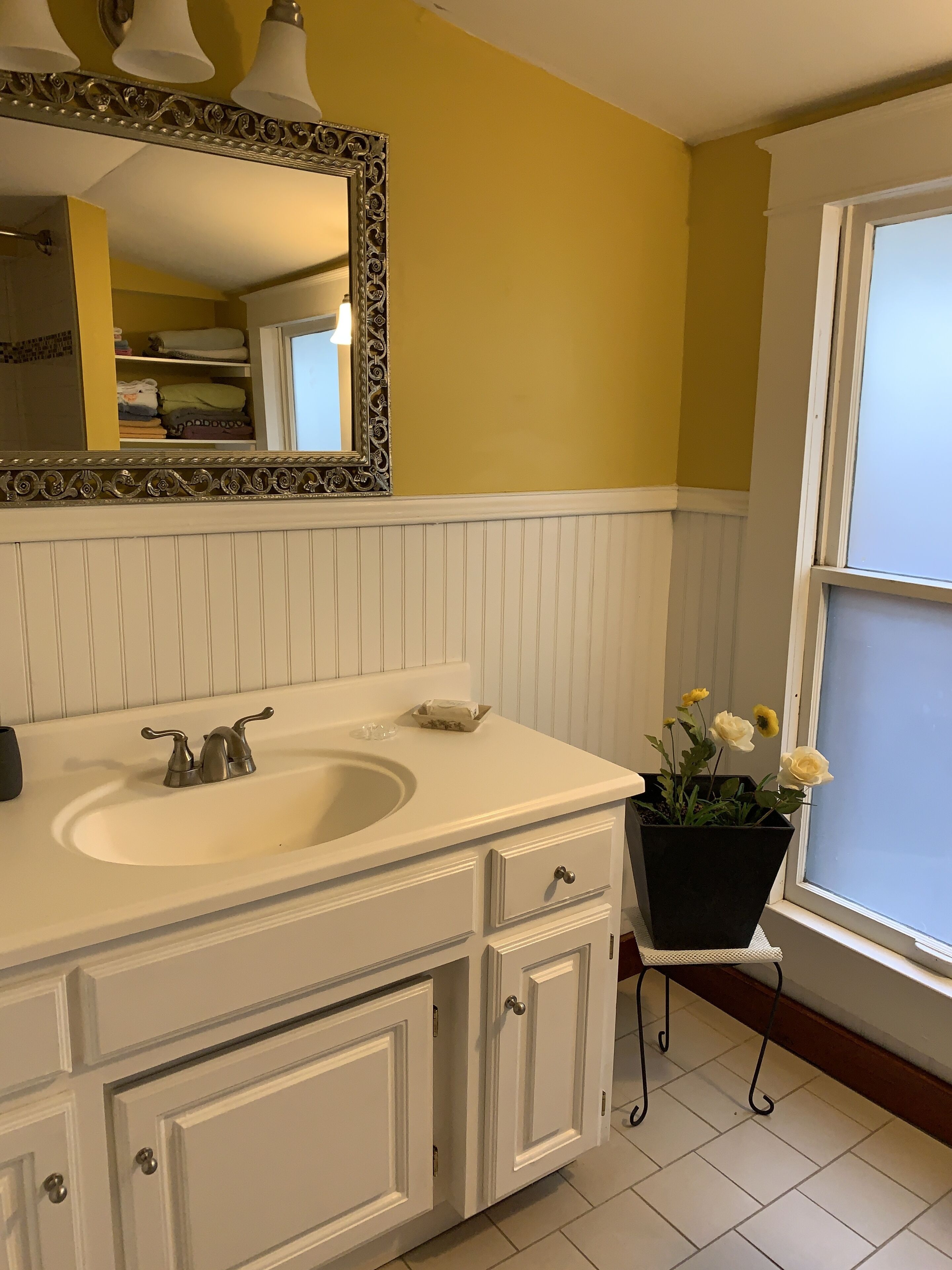 The Hendry House. Beautiful Historic House!