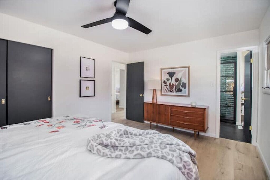 Newly remodeled ranch - less than 2 miles from Notre Dame