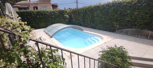 Indoor pool, outdoor pool
